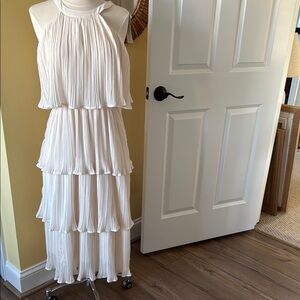 Elegant White Pleated Dress